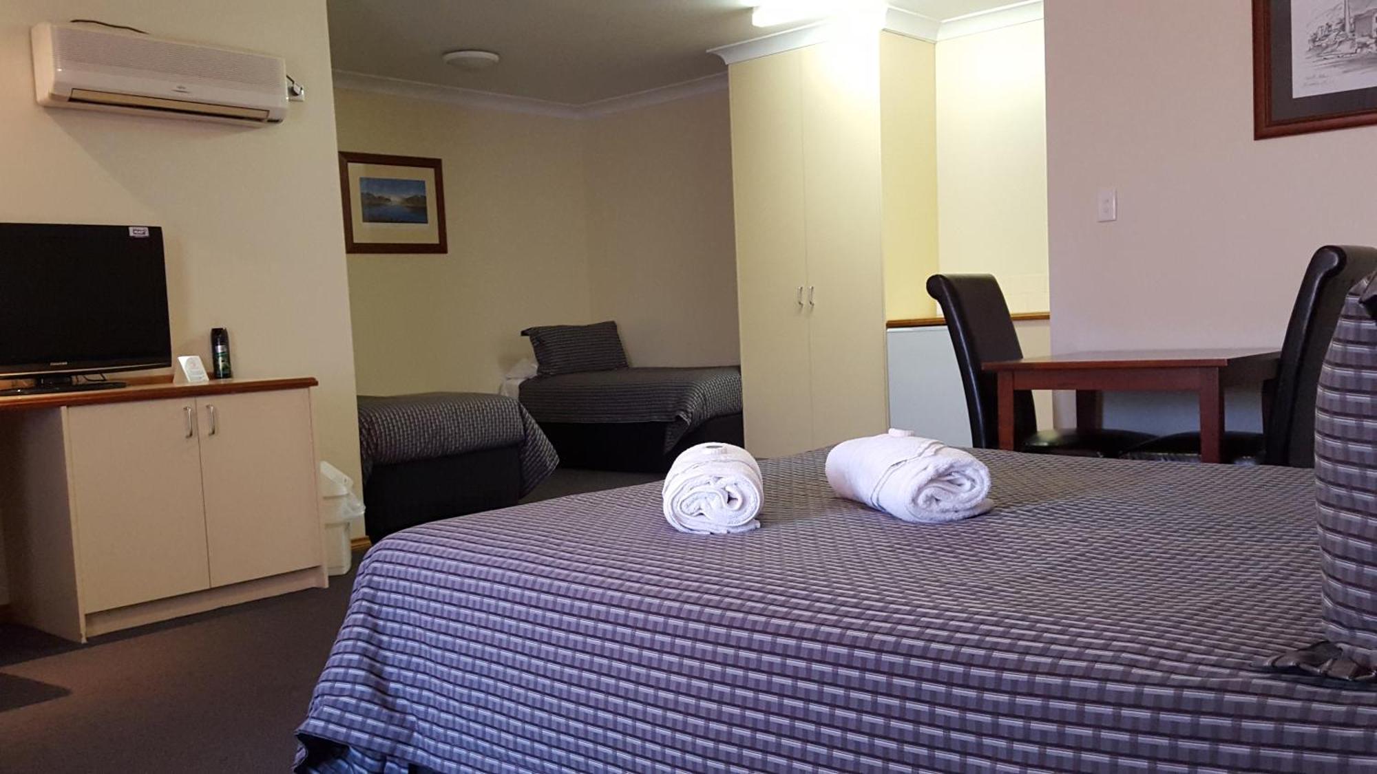 Gateway Motor Inn - Self Check-In Broken Hill Kültér fotó